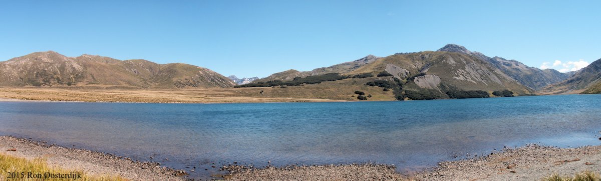 1-lakeresize2.jpg (95660 bytes)